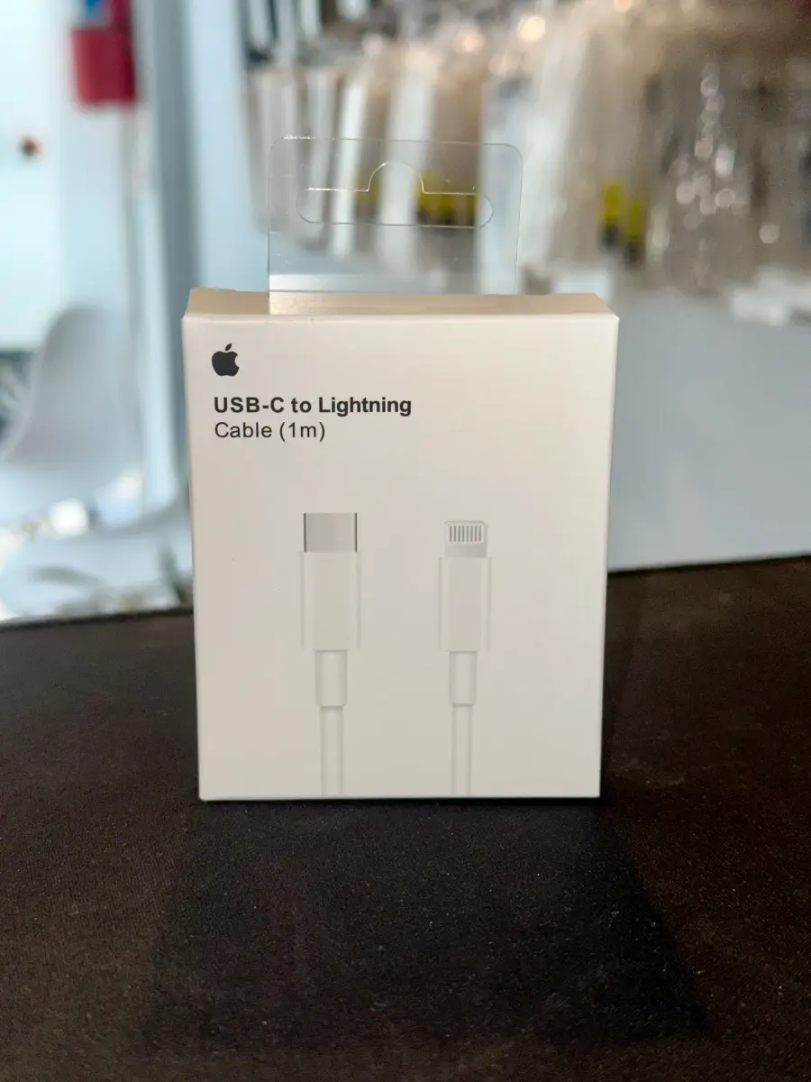 Cable USB-C a Lightning 1m · Compatible con iPhone
