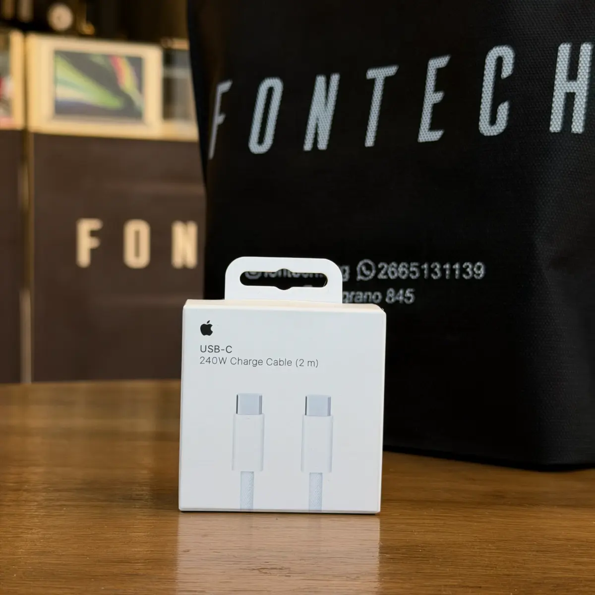 Cable USB-C a USB-C 2m 240W · Original Apple