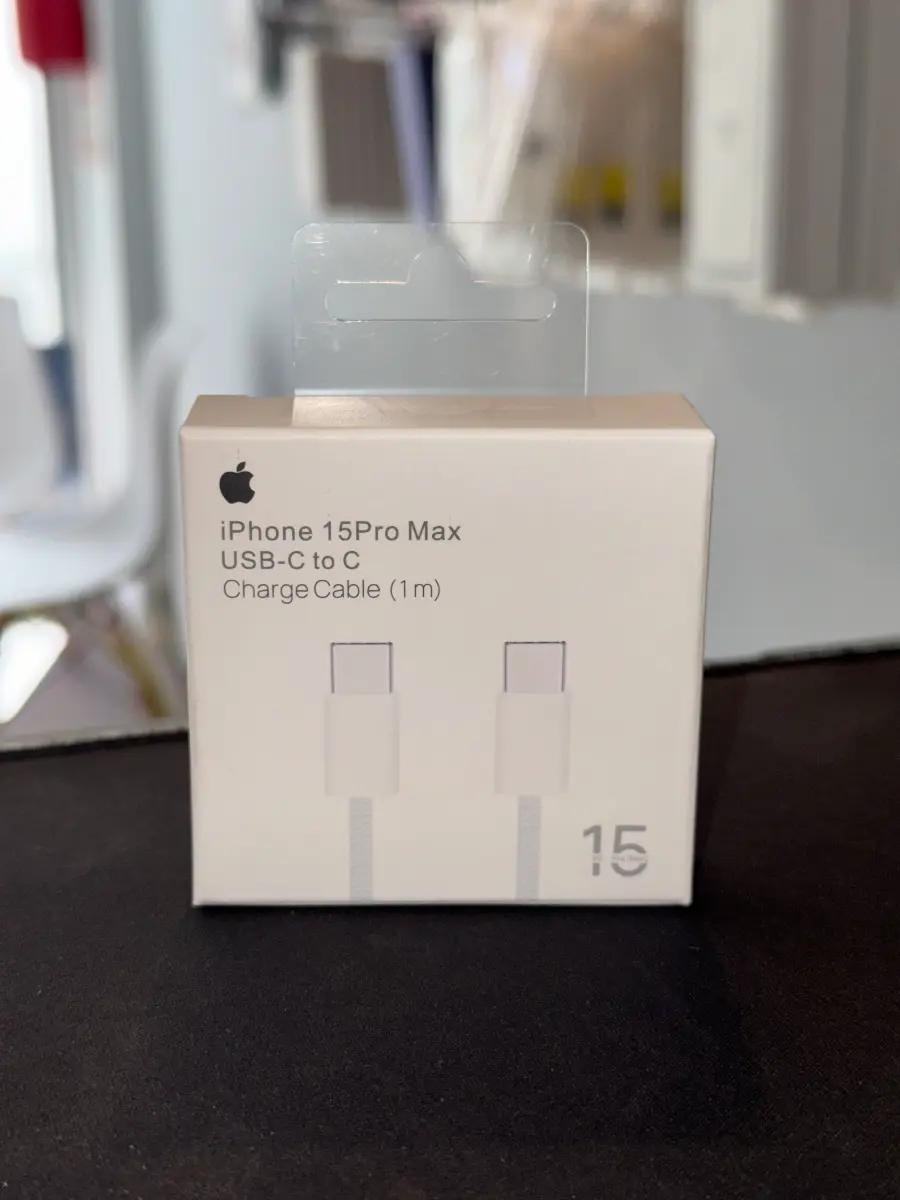 Cable USB-C a USB-C 1m mallado · Compatible con iPhone