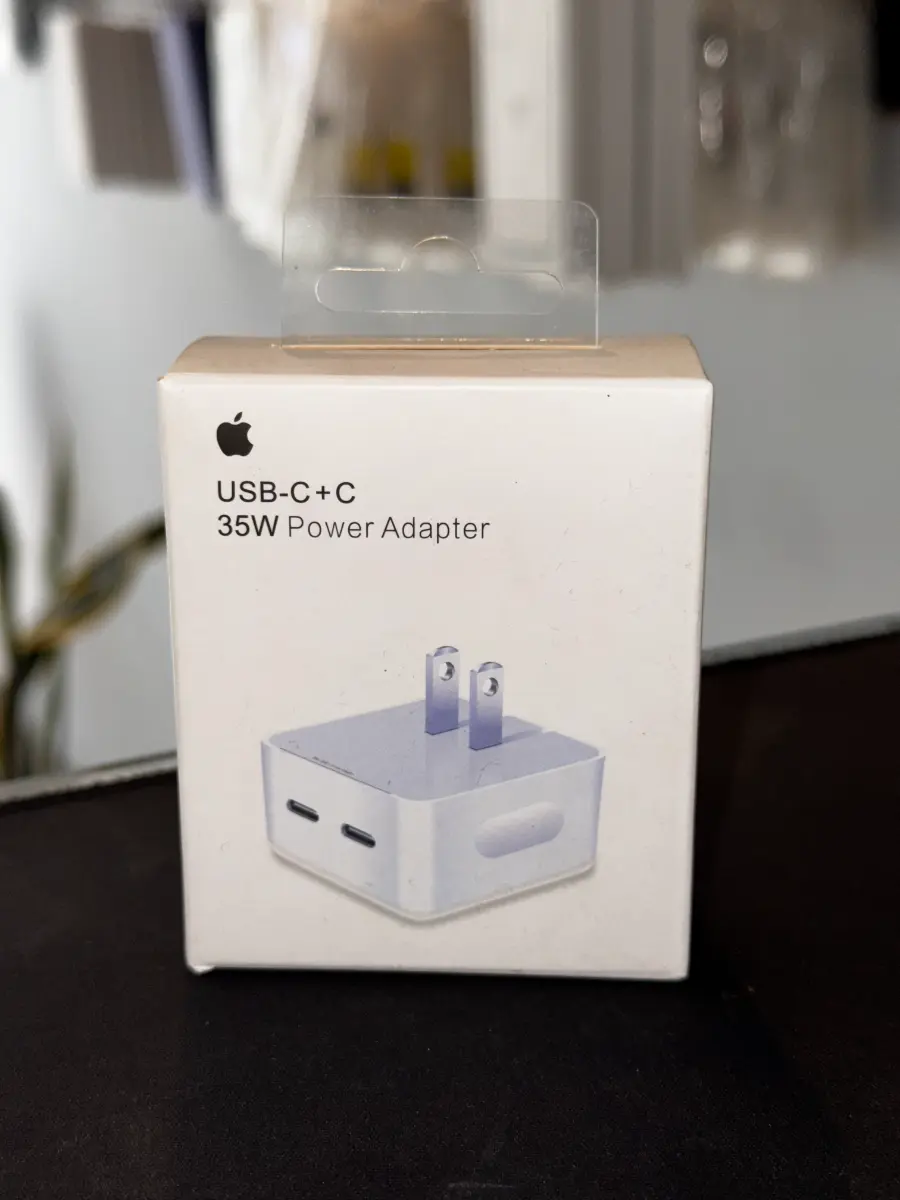 Cargador USB-C 35W · enchufe americano