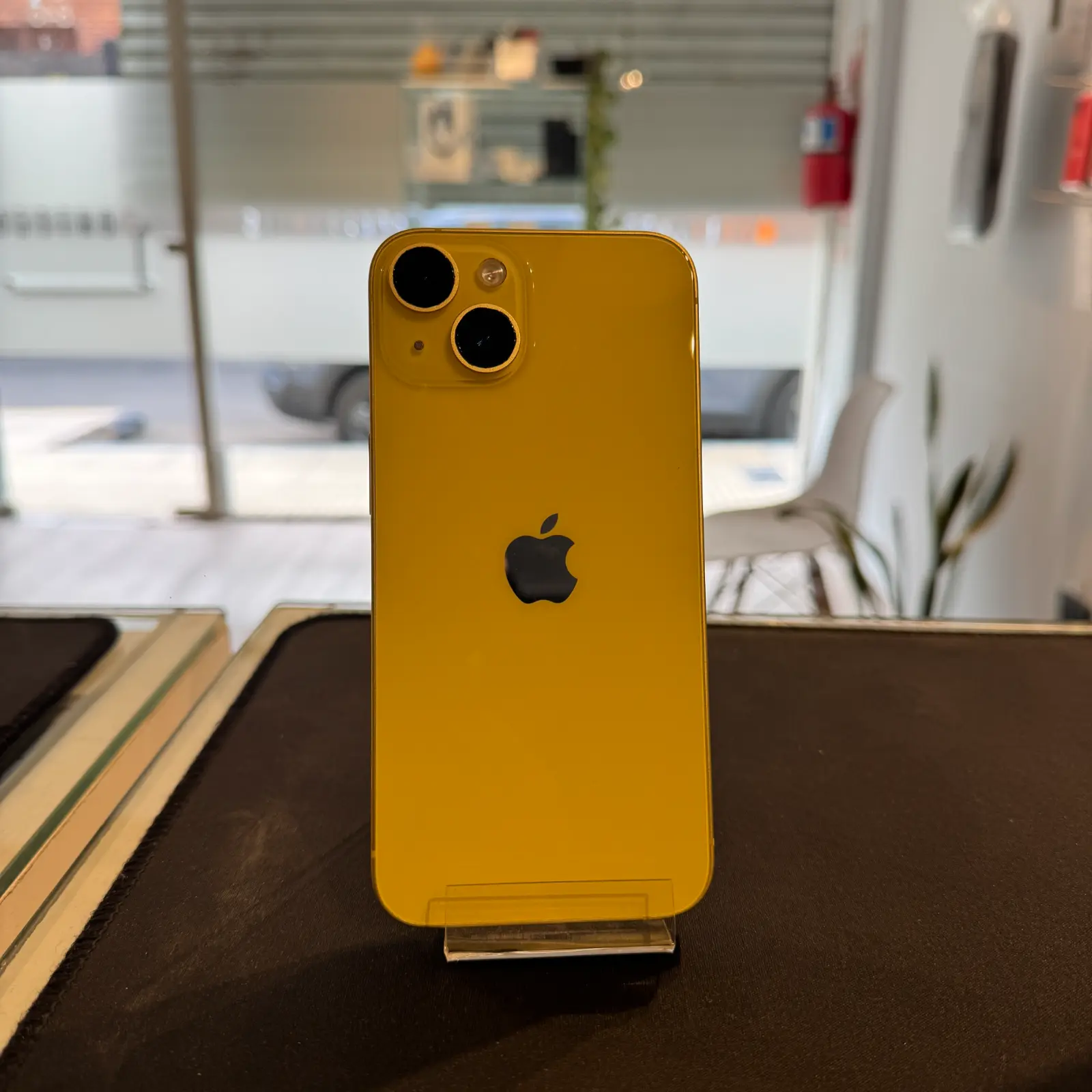 iPhone 14 128GB — foto 1