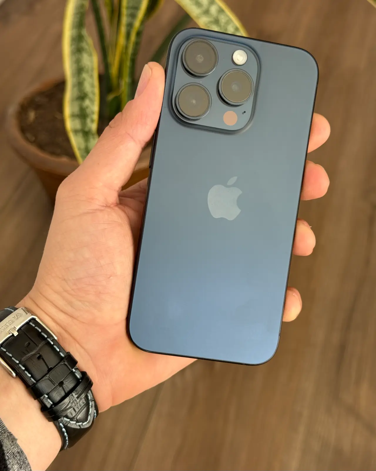 iPhone 15 Pro 128GB — miniatura 2